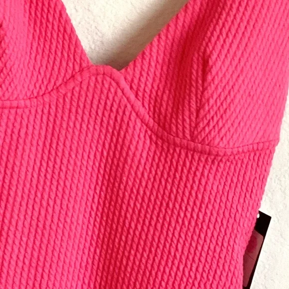 \Wild Fable\ NWT Pink Textured Bodysuit - Picture 3 of 15